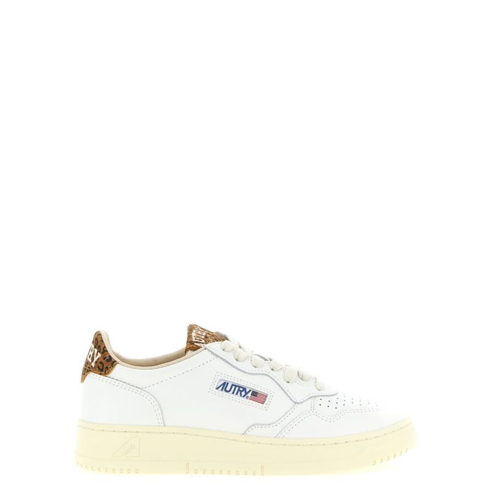 Autry Women's Medalist Low Sneakers